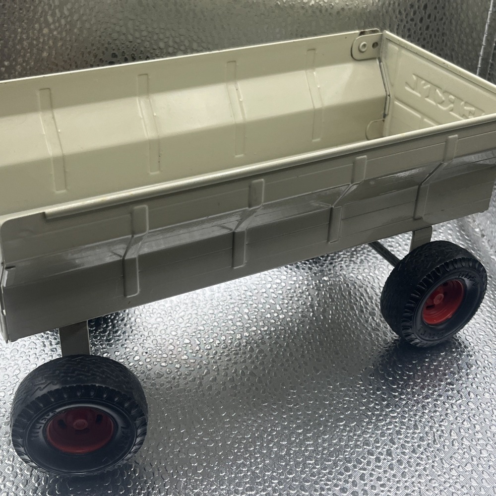 Vintage Ertl Grain Feed Wagon Trailer Farming Toy's  Pressed Steel (1054) - Picture 12 of 16